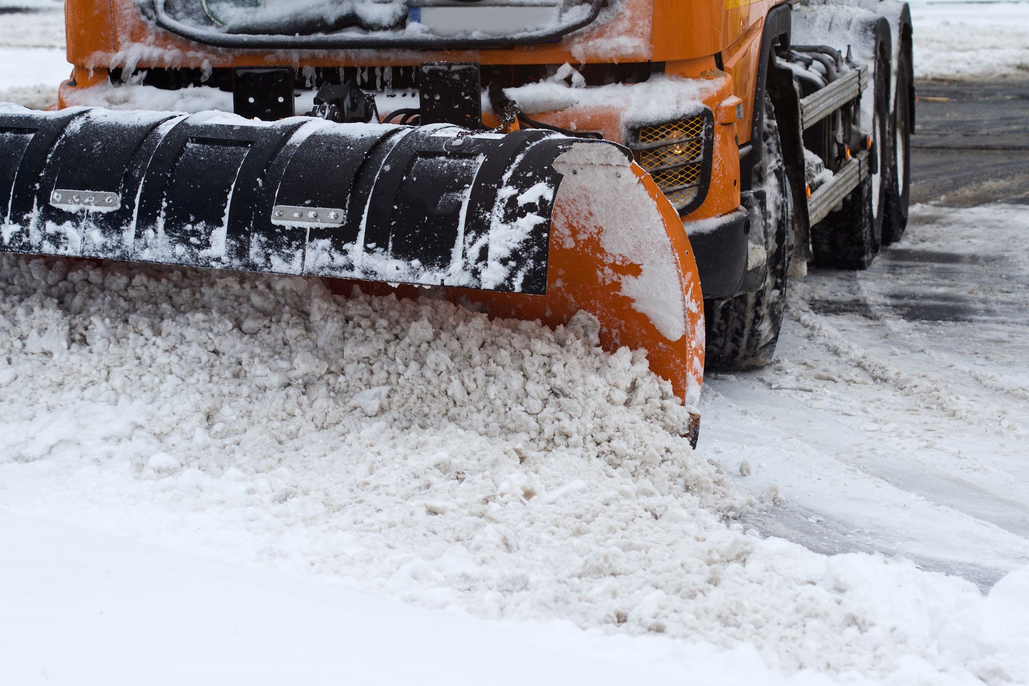 snowplow(iStock-946546818)